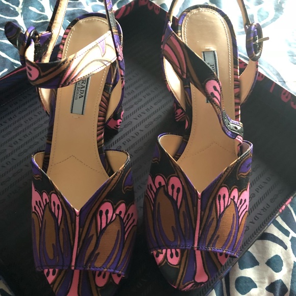 Prada Tulip Silk Platforms Sz 38 - Picture 3 of 5